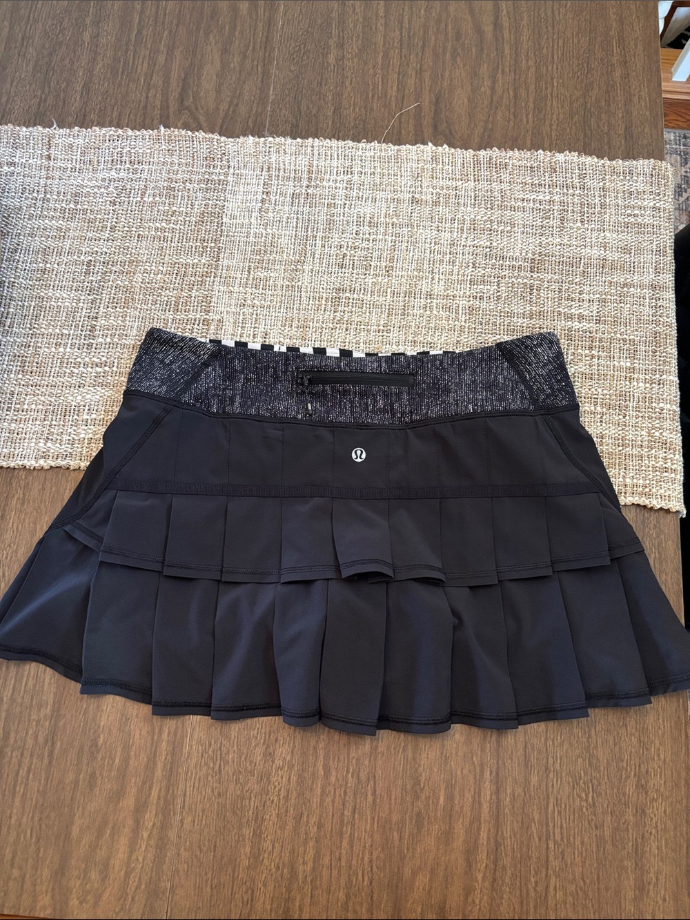 Lulu skirt size 8